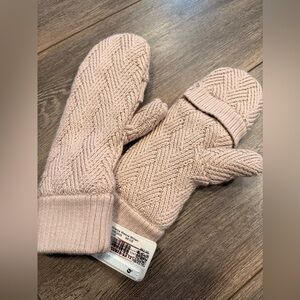 Lululemon Sherpa Weave Mitten Gloves